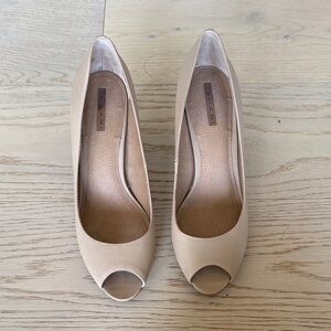 Tahari Women's Beige Peep Toe Heels